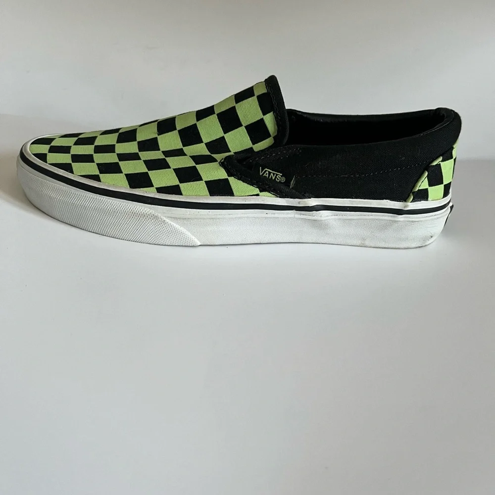 Vans Classic Slip-On Glow Checkerboard Black/Green - Picture 11 of 16